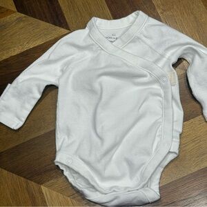 Hanna Anderson White Baby Bodysuit with hand cover mittens organic cotton